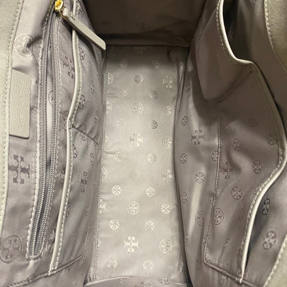 *SOLD* Tory Burch Leather Tote Bag in French Grey - Picture 9 of 9